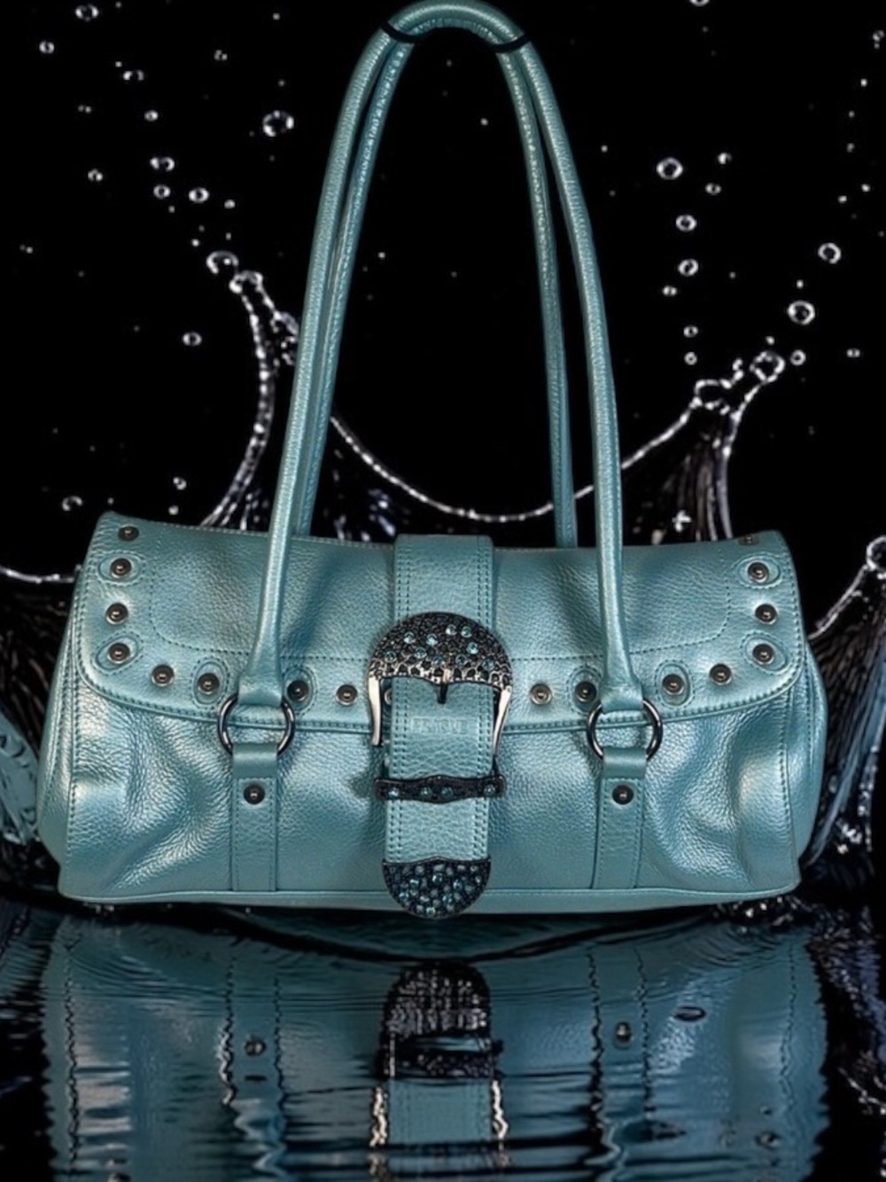 Prague Pearlized East west Pebble leather Handbag.